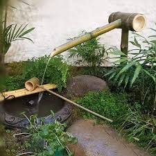 Bambu Vattenfontän – Handgjord Japansk Trädgårdsdekoration